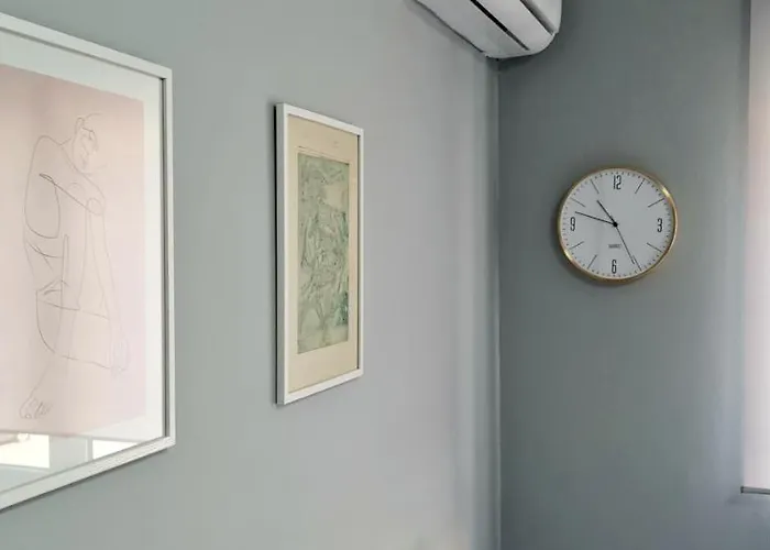 2v1 - 21 Dhjetori Appartement *