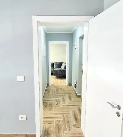 Appartement 2v1 - 21 Dhjetori *