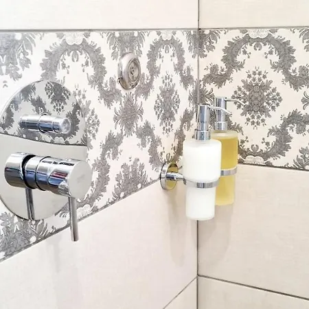 Appartement 2v1 - 21 Dhjetori Tirana